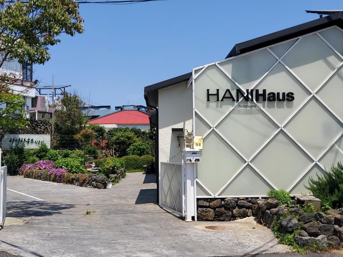 Hanihaus Sinchon-Ri Jeju Exterior photo