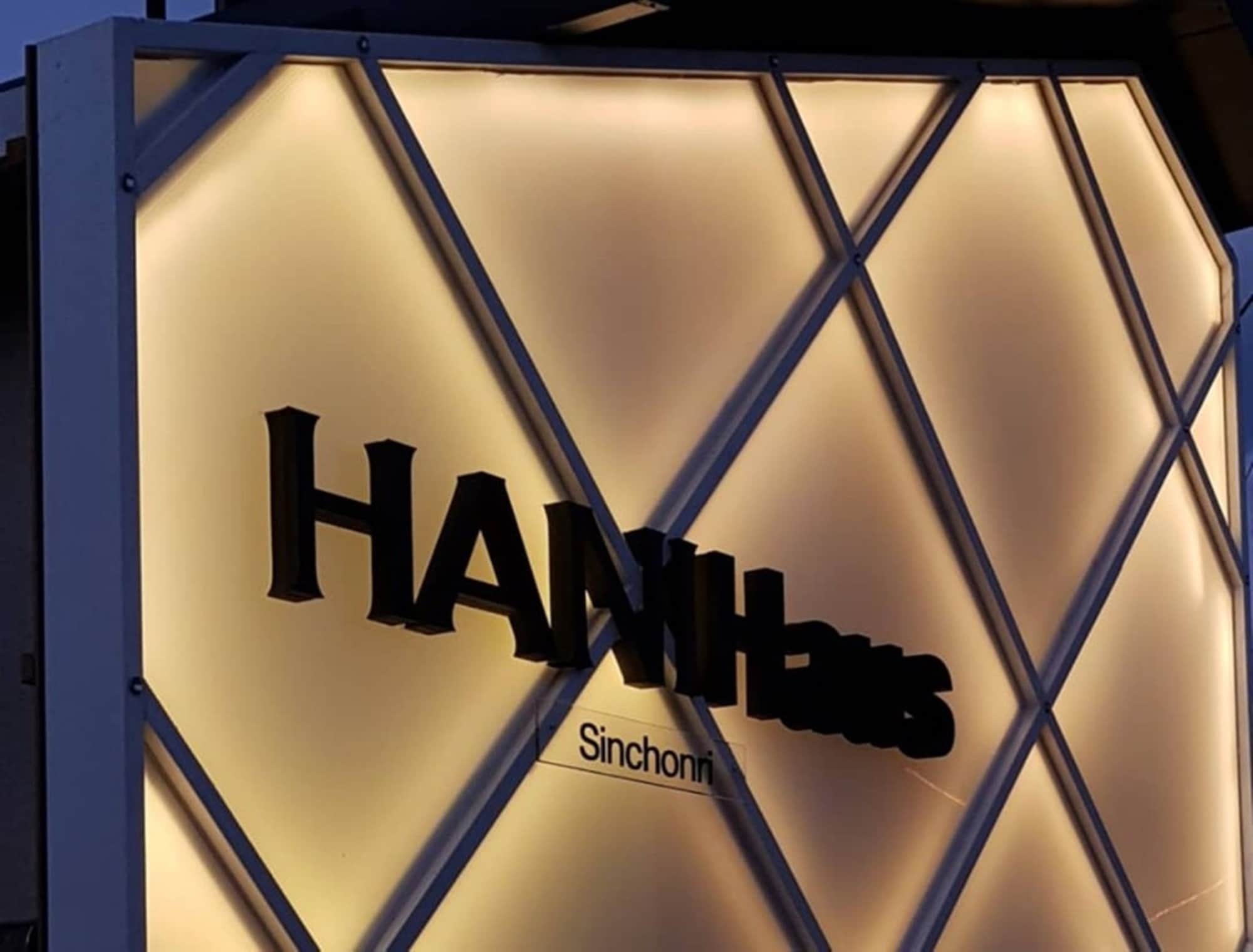 Hanihaus Sinchon-Ri Jeju Exterior photo